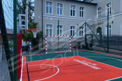 boisko wielofunkcyjne z nawierzchni hexagonalnej